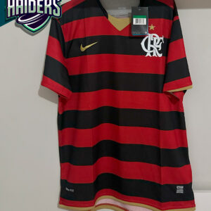 Camisa Flamengo Retrô – A Tradição em Vermelho e Preto 🔴⚫